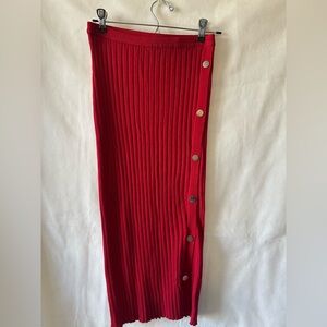 Red Button-Detail Ribbed Skirt